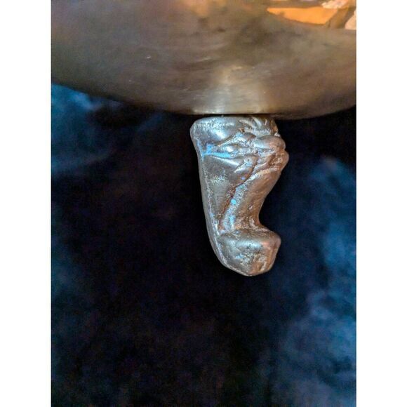 Vintage solid brass cauldron,plant pot 8Wx6H - Picture 11 of 11